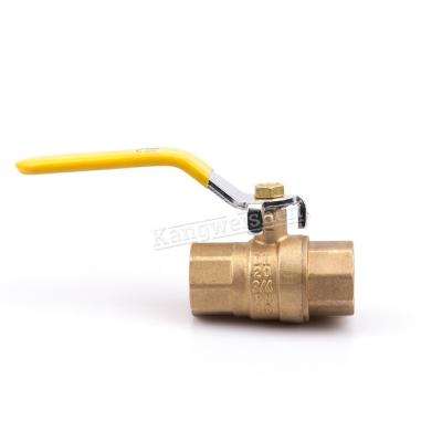 China 1/4 600 MET Ring Yellow Long Handle Female General Brass Ball Valve 4 Inch One Way Flow Joint Water Male Gasoline For Garde for sale