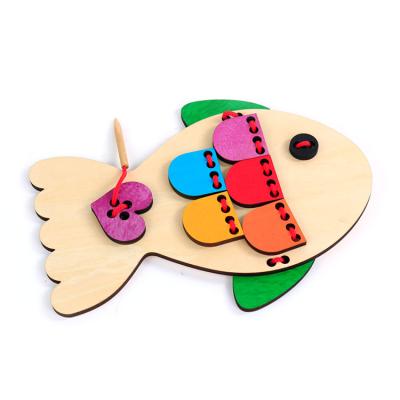 China Europe Monterey Shuttle Fish Shaped Toy is a good toy which can train kids to use their brains for sale