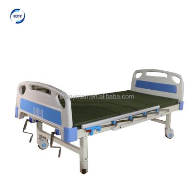 China Hospital Clinic Factory Cheap Price Two Crank Manual Medical Hospital Beds for sale