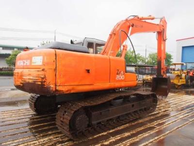 Chine Excavatrice utilisée de l'excavatrice zx200 Hitachi de Hitachi utilisée, aussi Hitachi ex200-2/ex200-3/ex200-5 à vendre