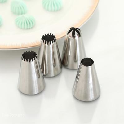 China Viable Hot Selling Amazon ebay Cake Decorating Sprinkler Tips 304 Stainless Steel Cake Decorating Pastry Seamless Cream Tips Nozzle Set for sale