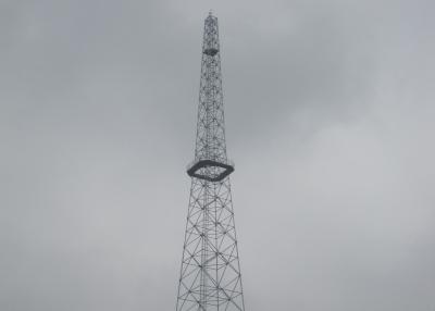 China Torre de antena derecha del uno mismo de 355 Mpa, cuadrilátero de los 80m/torre de antena del triángulo en venta