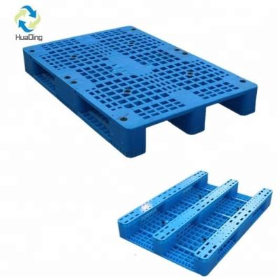 China 1200 X 1000mm  Heavy Duty  Plastic Pallets Anti Slip Rubber Insert for sale