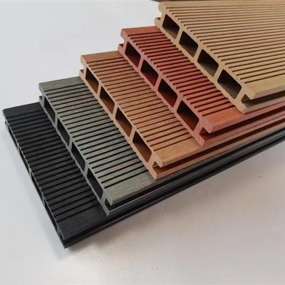 China New designs eco-friendly waterproof flooring composite deck crack-resistant wpc decking for sale