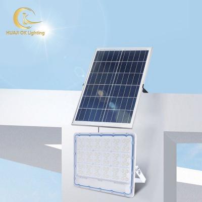 China Easy Installation 100w Motion Sensor Solar Led Flood Light IP66 Outdoor Waterproof Portable 300w Lights 200w 500w 400W for sale