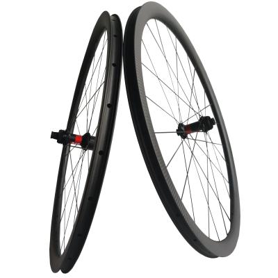 China Disc brake Ultraight carbon road wheelset DT240s hub 35mm hub 35mm twill 3K deep wide carbon rim 25mm wide disc brake with CX-Ray spokes 700C tubeless spaim ready for sale