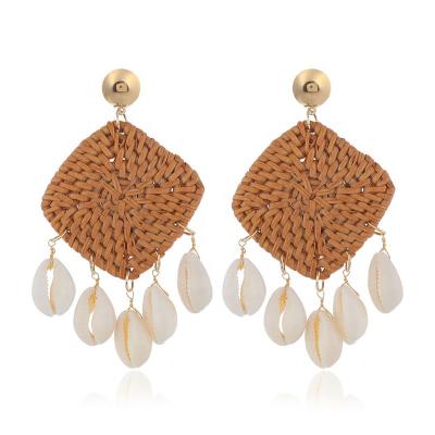 China 2021 Hot Rattan Conch Wind Ocean Summer New Products Amazon Style Romantic Handmade Ethnic Earrings for sale