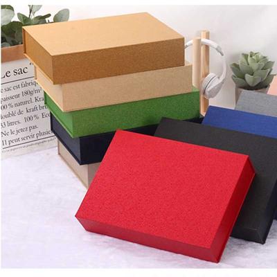 China Custom Luxury Designs Recycled Materials Paper Boxes Cardboard Gift Boxes Packaging Magnet Closure Box With Magnetic Lid for sale