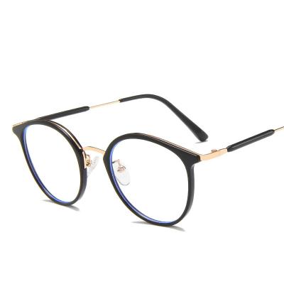 China Flat Metal Frames 8275 Square Fashion Mirror Reading Glasses For Men Optical Glasses for sale