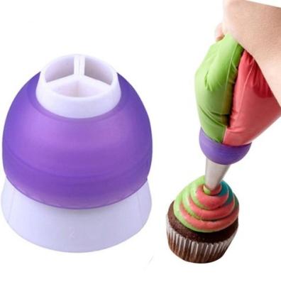 China Sustainable Pastry Coupler With 3 Colors , Large Plastic Piping Tips Converter For Cake Decorating for sale