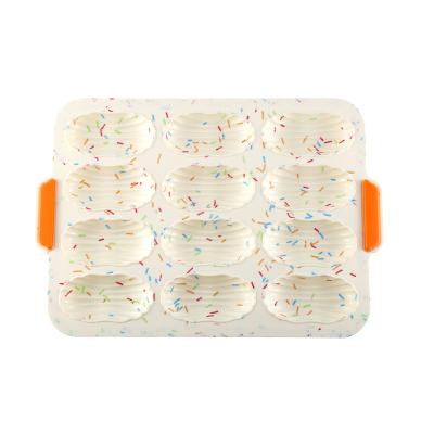 China Disposable Hot Sale DIY Kitchen Oval Mold Pastry Tool Non-Stick Amazon Silicone Bread Baking Tray for sale