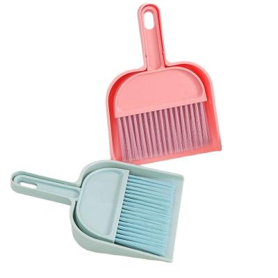 China Mini Car Office Bedroom Portable Home Office Plastic Broomstick Sweep Easy Broom for sale