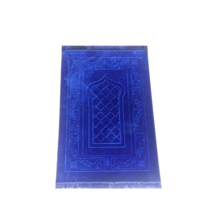 China Memory Waterproof Embossed Sponge Inserted Muslim Sajadah Arabic Prayer Mat for sale