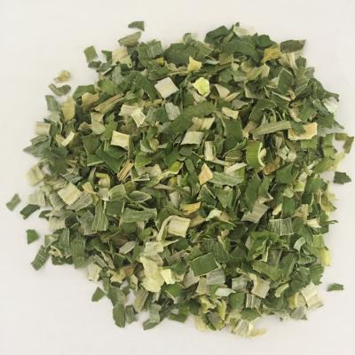 China Dry dehydrated dry xinghua leek flakes green and white for sale