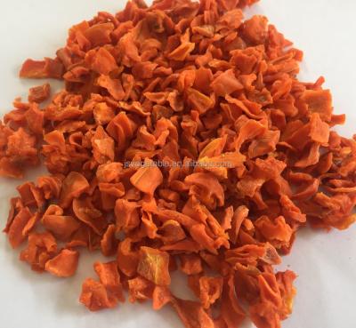 China Dried dehydrated dried carrot dies 10*10*3mm for sale