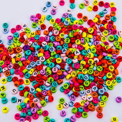 China DIY Multi Color Acrylic Letter Beads Kids Round Bracelet Plastic Beads for sale