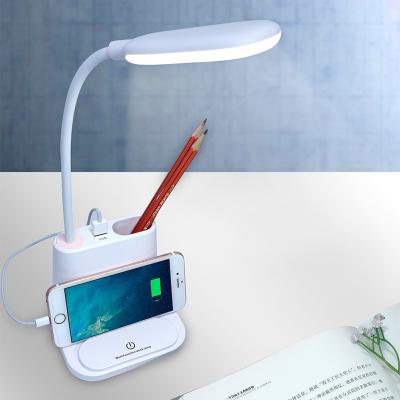 China 2021 New Classic USB Modern White Bedroom Office Home Decor Shade Modern Table Lamps Luxury for sale