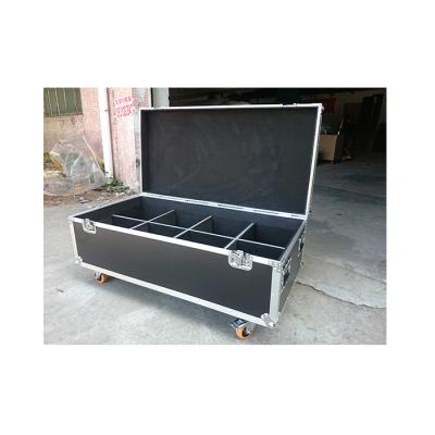 China Plywood + Aluminum + Wheels Led Par Can Luminaire Flight Road Case With Wheels for sale