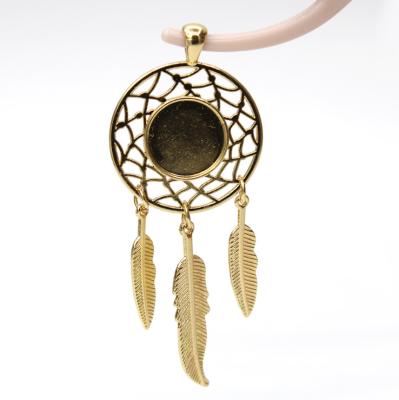 China Tray Bezel Pendant Charm Finding dreamy cabochon/cameo /fit 14mm antique eco-friendly good quality catcher feather base setting. for sale