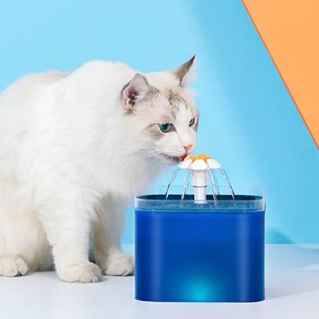 China Automatic Translucent Automatic Fountain Smart Pet Water Fountain Cat Fountain For Cat Drinking Station for sale