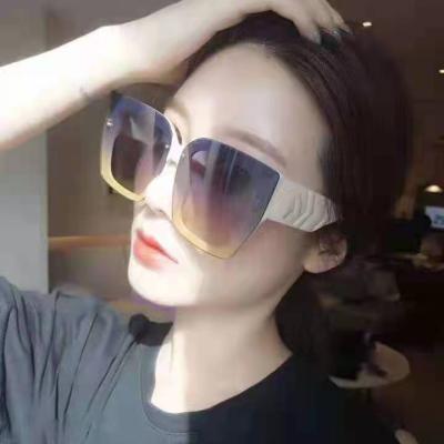 China Brand New Fashion Sunglasses Factory Price Luxury Glass Photochromic Sunglasses for sale