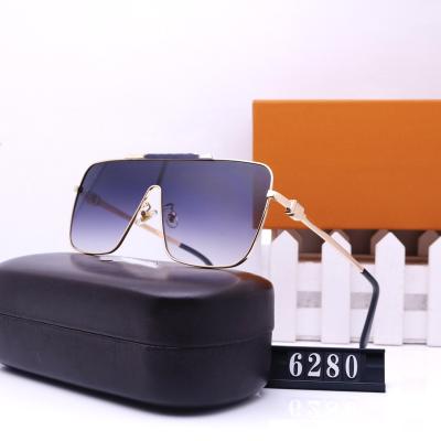 China fashion sunglasses price good new product glass steampunk luxury sunglasses reused plastic sunglasses for sale