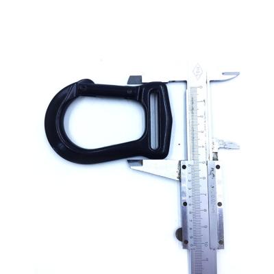 China Retail Industry Webbing Zinc Alloy Snap Hook Hoist Fittings Carabiner Riser For Buckling Rigging Hardware for sale