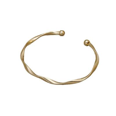 China Fast Delivery the new temperament handsome gold bangle bracelet party women dress popular jewelry for sale