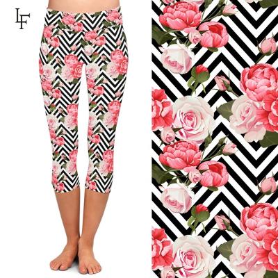 China Hotselling breathable pink printed 92% polyester 8% spandex high waist women custom capri workout leggings for sale