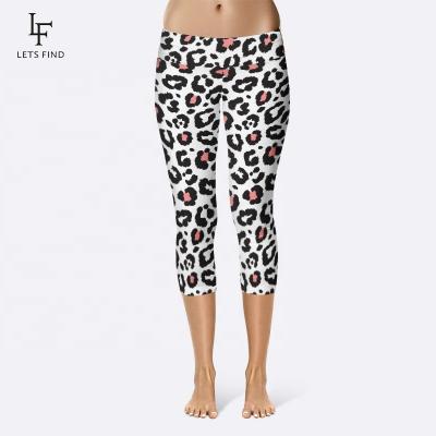 China Wholesale Custom 92% Polyester 8% Spandex Size Women Breathable High Moq Sexy Capris Gaiters Leopard Skin Patterned Soft Yoga Pants for sale