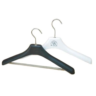 China Salon Yisong Degradable Materials Strength Patent Clothes Paper Jacket Strong Bearing White Hangers for sale