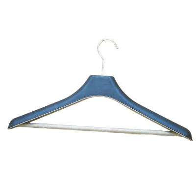 China Salon Yisong Degradable Materials Strength Patent Coat Strong Bearing Hanging Hanger For Jacket Suit for sale