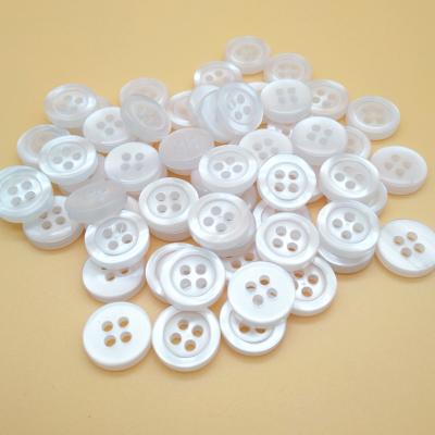 China 12.5mm 20L Viable White Pearl 4 Holes Plastic Button For Shirt, White Stripe Pearl Button for sale