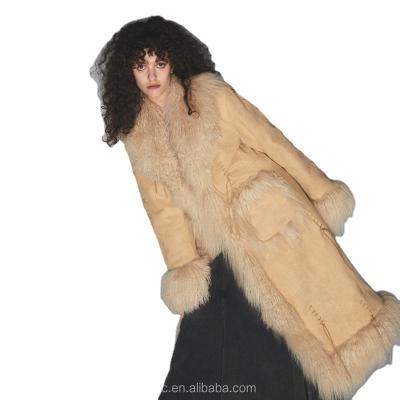 China Anti-wrinkle 2023 new  Popular Winter long Real  Fur Coat luxury wool For Women for sale