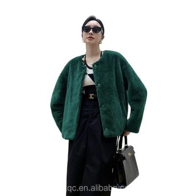 China Anti-wrinkle 2023 New Fashion Design Popular High Quality Winter Natural Real Mink Fur Short Coat For Women for sale