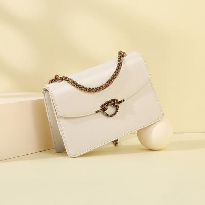 China Factory Wholesale Summer Messenger Bag Chain Stylish PU Side Female Bag for sale