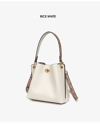 China Latest Classic Fashion Leather Simple Shoulder Bag Women Handbags for sale