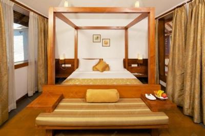 China Los muebles de madera modernos del cuarto de invitados fijan proyecto del hotel de la India Atithi en venta