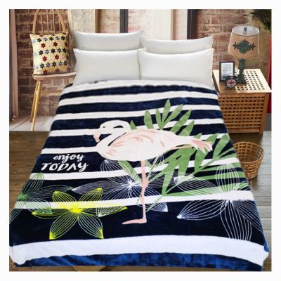 China Anti Static High Quality Letter Printing Super Soft Heavy Custom Large Size Flannel Blankets for sale