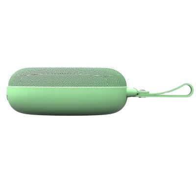 China Outdoor DLNA Radio Mp3 Speaker Portable Portable For Tourism 3w Sound Radio Speakers for sale