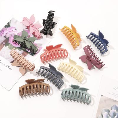 China Hair Decoration 2022 Summer Big Hair Claws Butterfly Design 11cm Shark Hair Clip Claws For Girls for sale