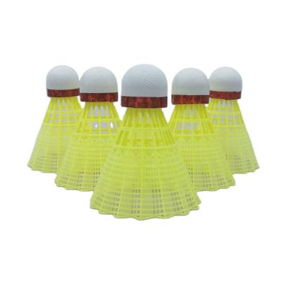 China Corcho interior de la PU de los deportes al aire libre del volante de nylon amarillo blanco del bádminton en venta