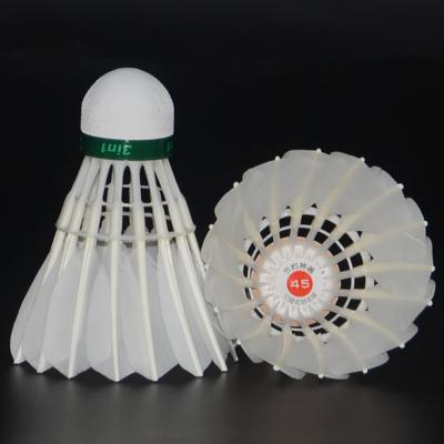 China Stable Durable Nature Goose Feather Hybrid Badminton Shuttlecock With 2 Layer Pu Cork for sale