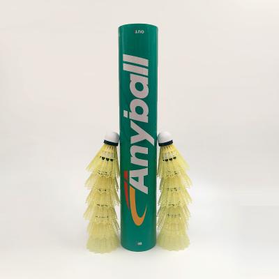 Cina Fibra Cork Plastic Badminton Shuttlecock dell'unità di elaborazione un colore bianco giallo di 12 pacchetti in vendita