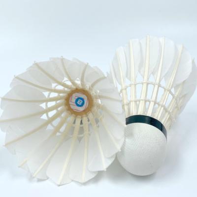 China Grade A Gänsefedern Badminton Shutttlecock Ausgezeichnete Qualität günstiger Großhandelspreis zu verkaufen