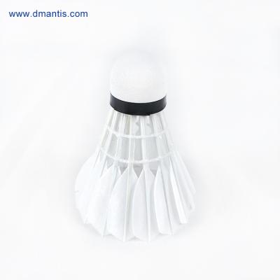 中国 Best Selling Class A Goose Feather Badminton Shuttlecock Stable Flight High Quality Badminton Shuttlecock for Tournament 販売のため