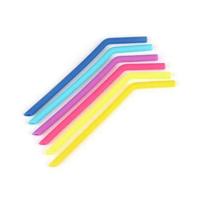 China Amazon Sustainable Hot Products 2020 Food Grade Eco Friendly Reusable Silicone Long Drinking Straw for sale