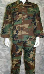 China Waldland-Camo-Kleidungs-militärische taktische Uniformen Breathable, Riss-Halt zu verkaufen