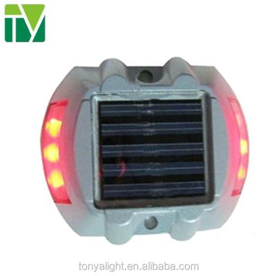 China Edge Line Of Road And Sidewalk Elevated Way Warning Garden Decorative Easy Install Led Solar Street Lights Road Light for sale