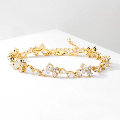 China Romantic Tasty Gold Plated Jewelry Women Fashion Luxury Diamond Cluster White Zircon CZ Floral Cubic Zirconia Bridal Bracelet for sale